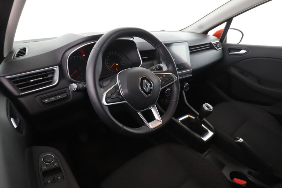 Renault Clio – Image 10