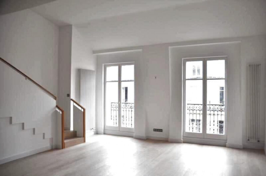 Hotel particulier - duplex - dernier etage - 160 m2