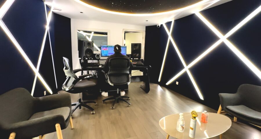 STUDIO B – Image 4