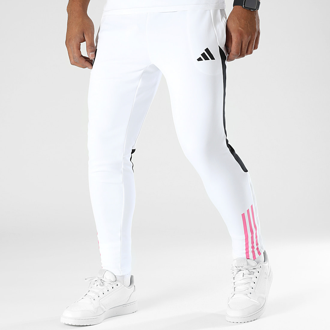 adidas_380179_HZ5044_20230727T152420_05