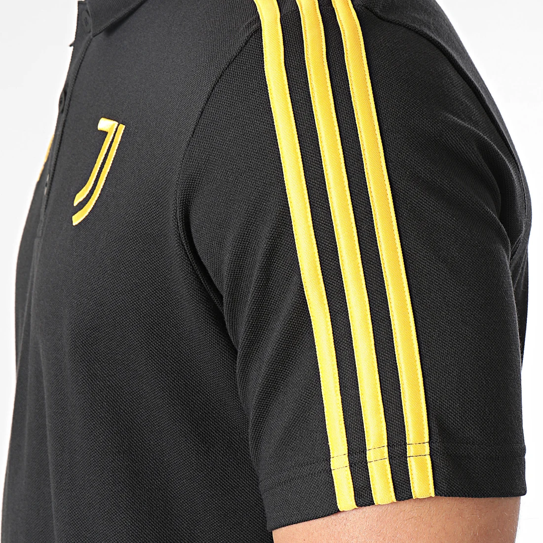 adidas_397357_HZ4989_20231215T154753_04