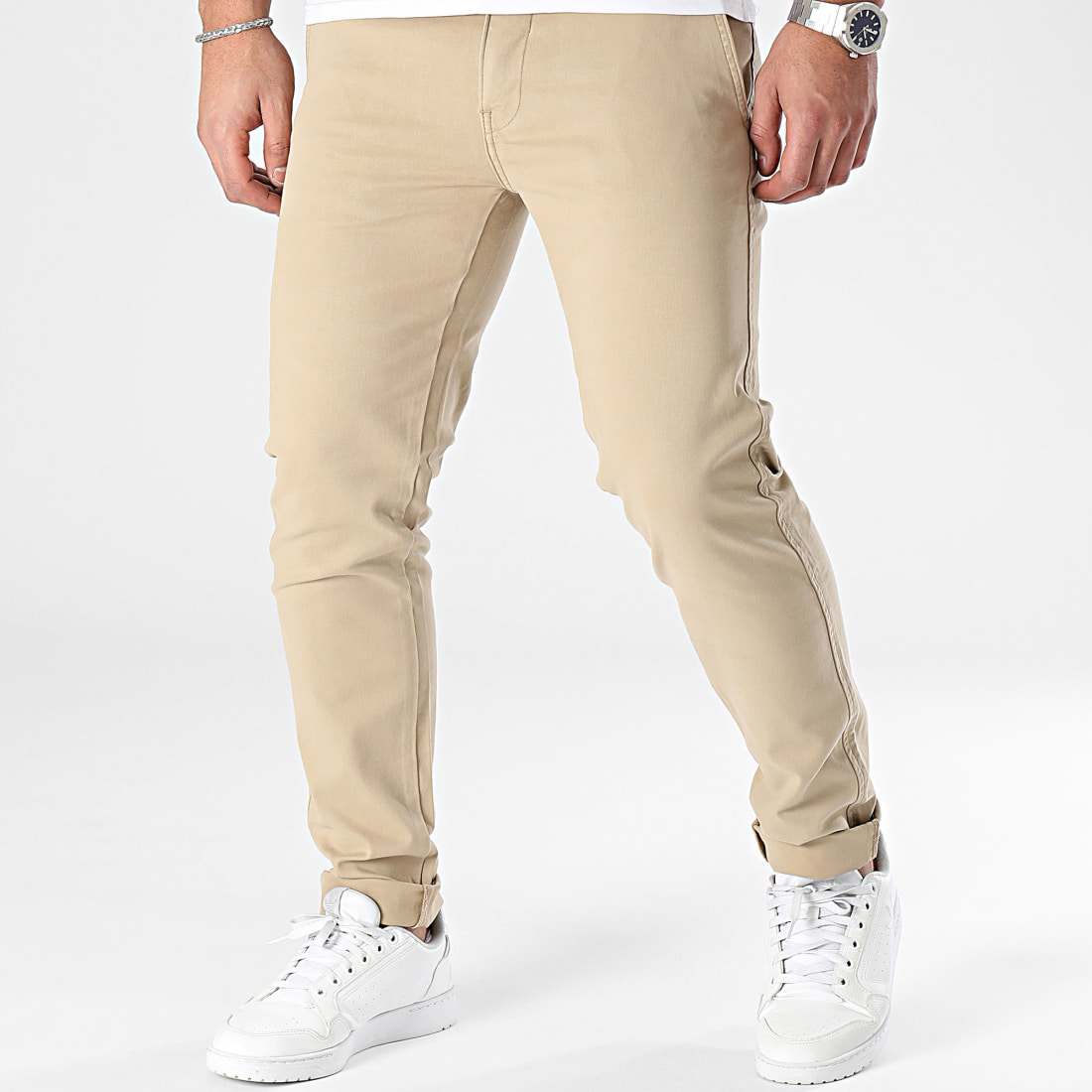 levis_398258_17196_0011_20240104T155104_01