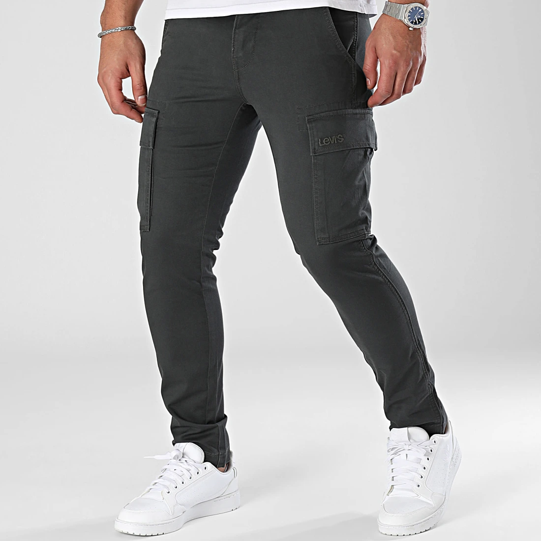 levis_400946_A7365_0000_20240125T152847_01