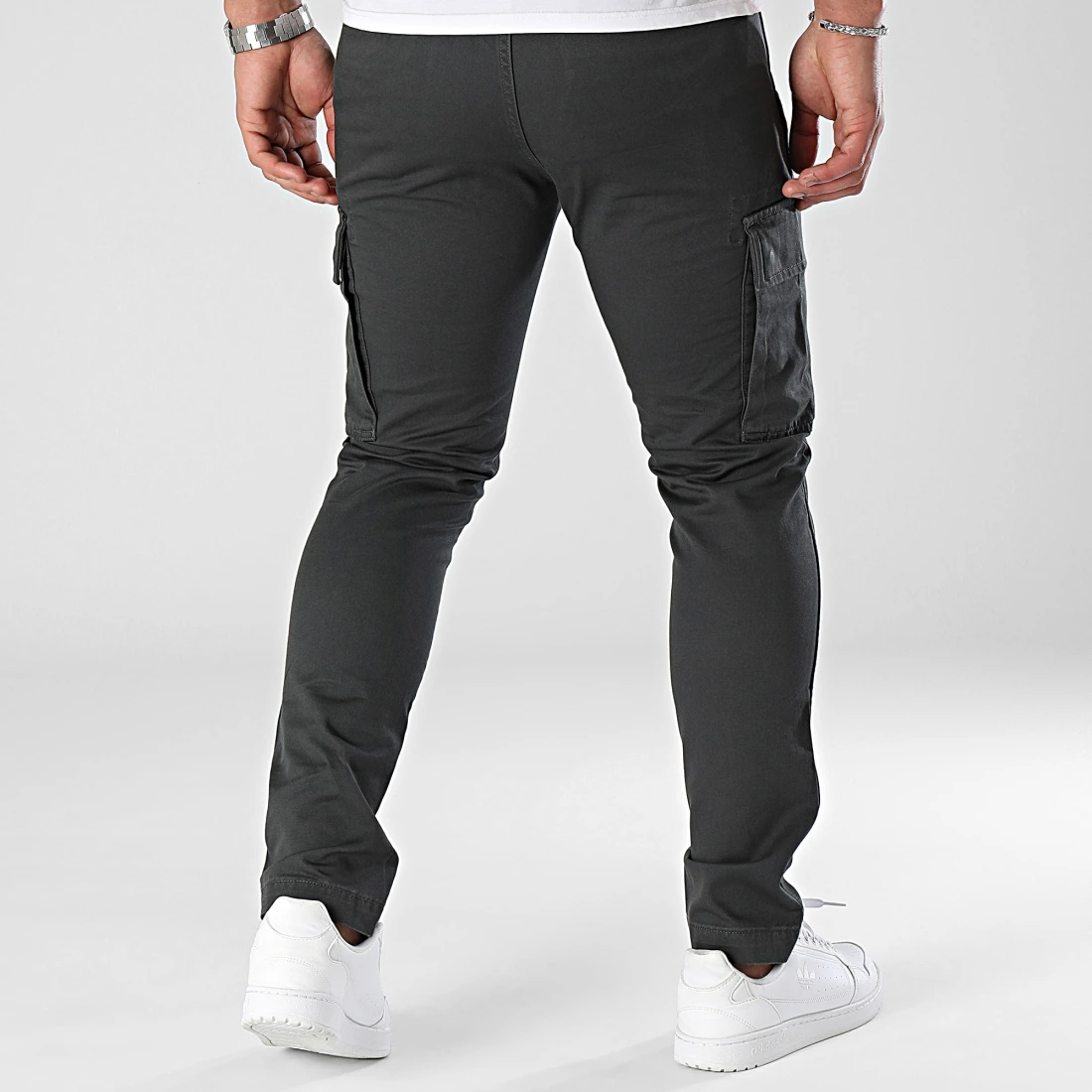 levis_400946_A7365_0000_20240125T152851_04