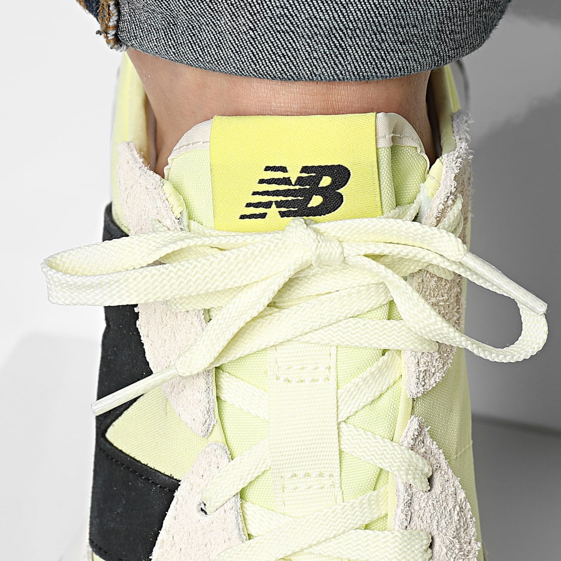 new-balance_405784_WS327WG_20240220T143400_03