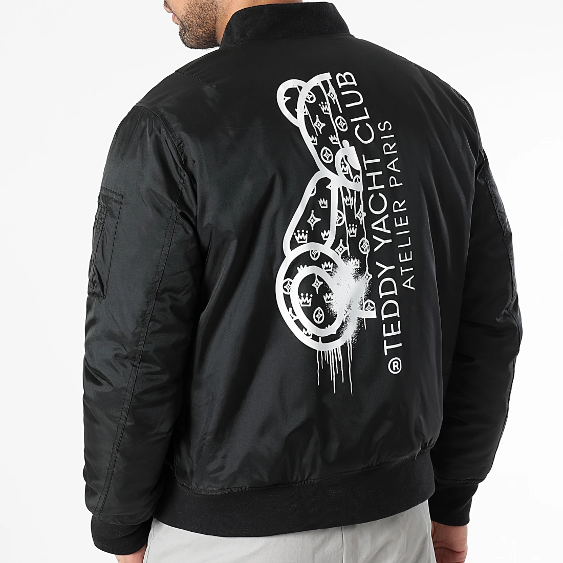 teddy-yacht-club_398247_TYC_VESZ_ATELIERPARIS_NOIRBLC_20231129T143608_01