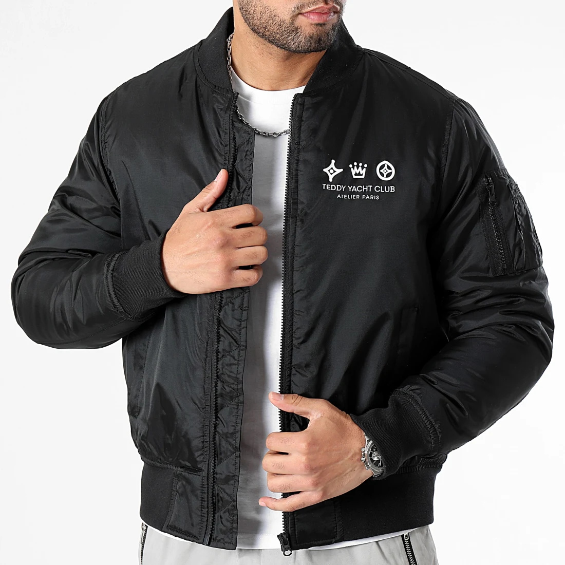 teddy-yacht-club_398247_TYC_VESZ_ATELIERPARIS_NOIRBLC_20231129T143611_03