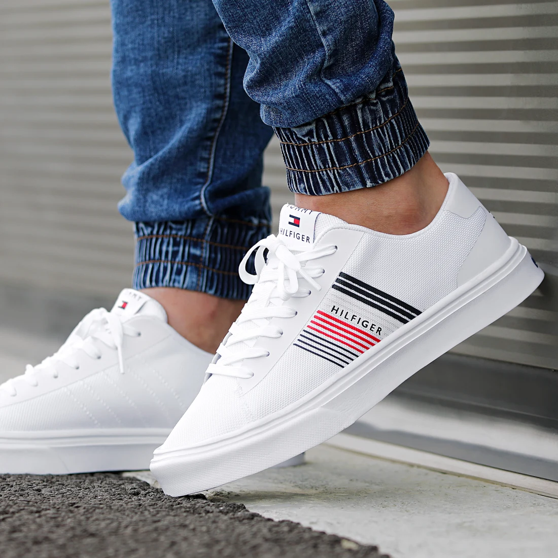 tommy-hilfiger_219831_FAB_FM0FM02836_YBR_TPDT_20220511T104016_06