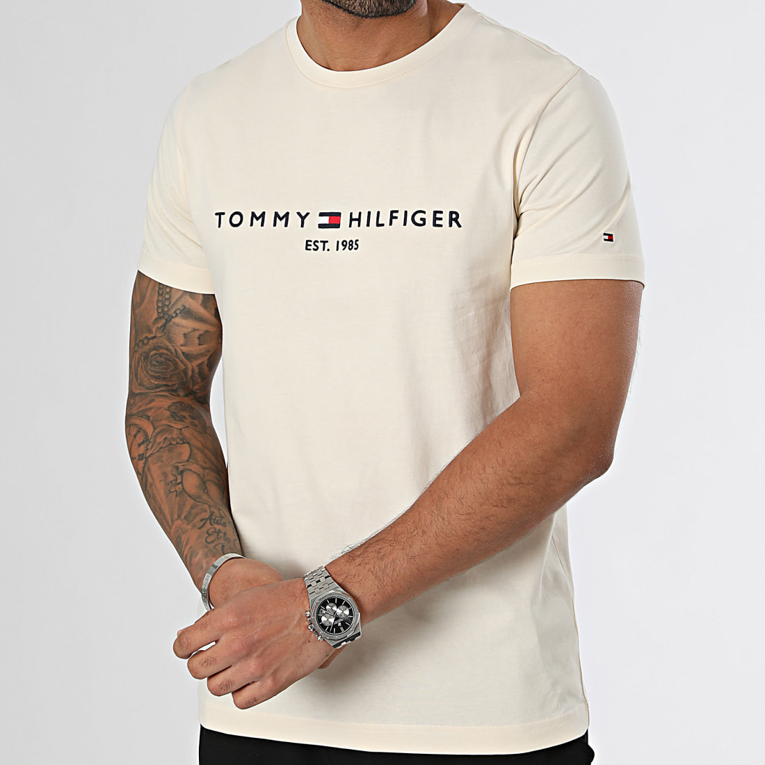 tommy-hilfiger_403342_MW0MW11797_AEF_20240201T154157_03